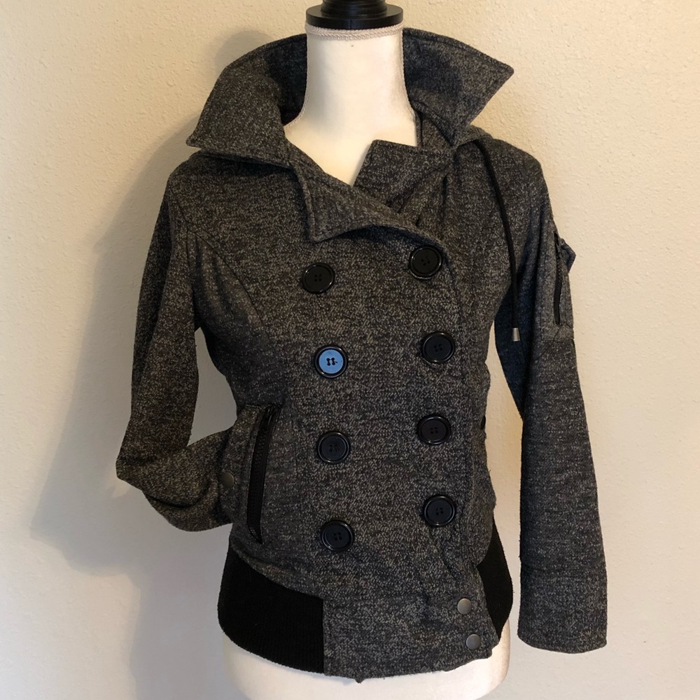Light weight fall/winter jacket